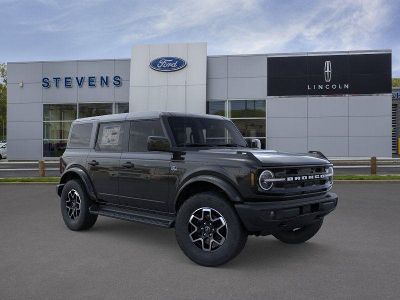 2026 Ford Bronco Outer Banks 4x4's photo