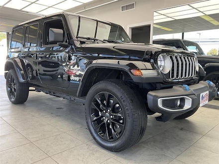 2024 Jeep Wrangler 4xe Sahara SUV