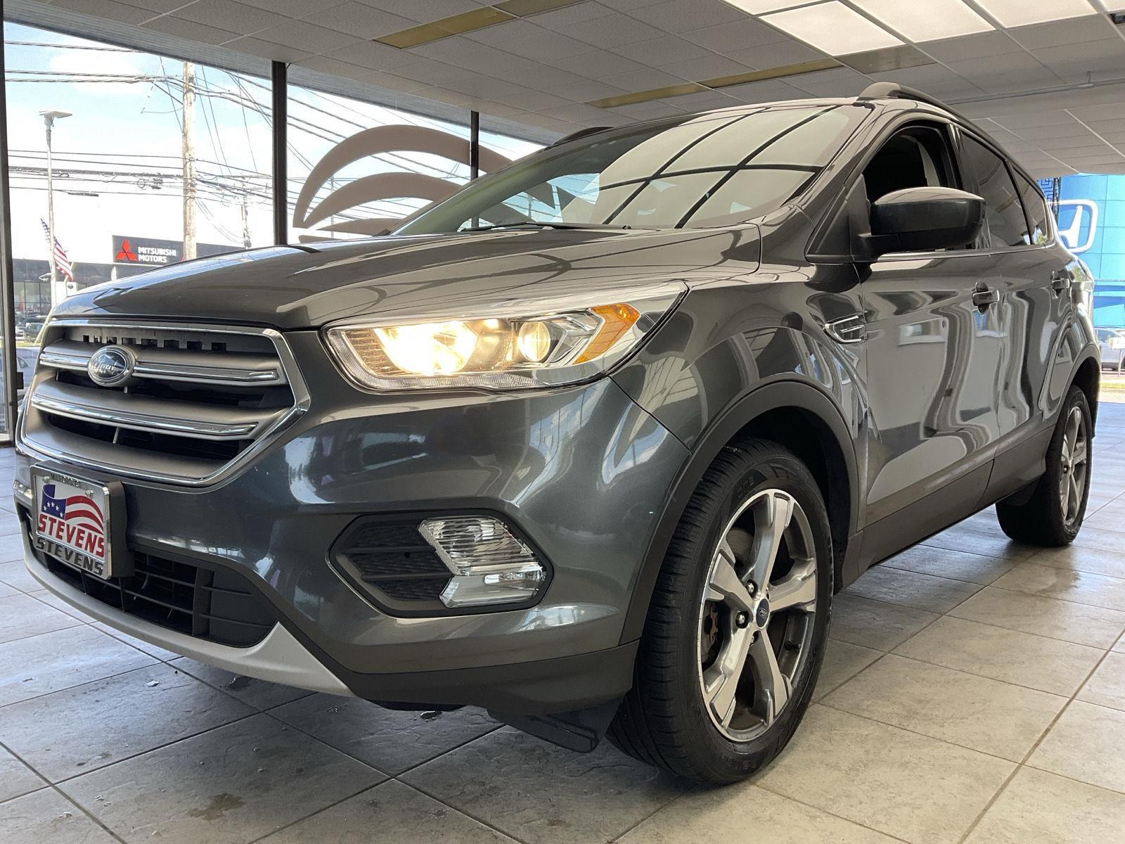 2017 Ford Escape SE photo 3