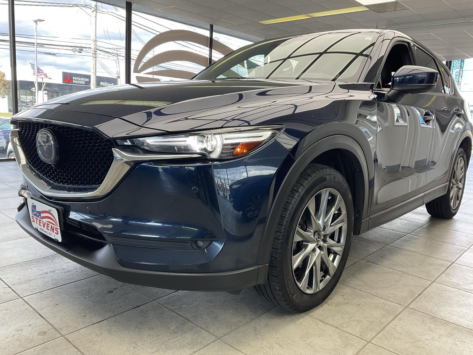 2019 Mazda CX-5 Signature photo 3