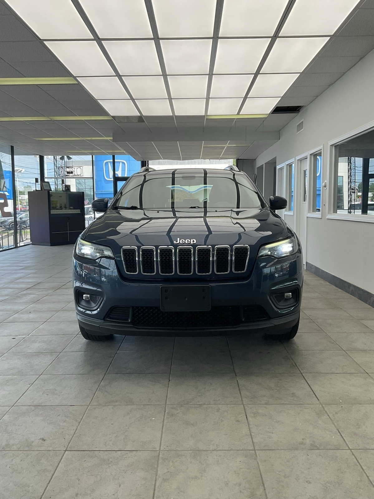 Used 2020 Jeep Cherokee Latitude Plus with VIN 1C4PJMLB9LD545434 for sale in Milford, CT