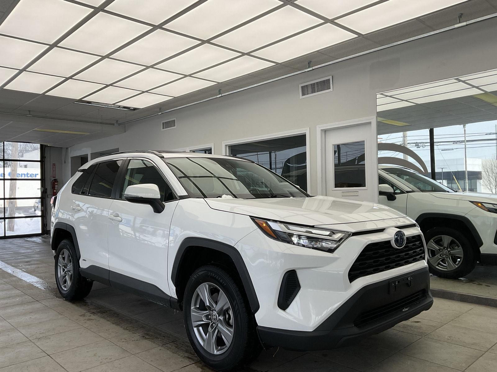 2022 Toyota RAV4 XLE
