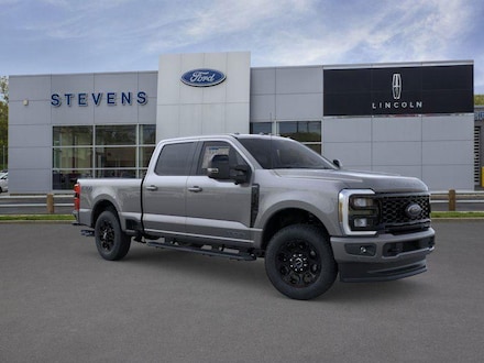 2026 Ford Super Duty F-250 Lariat Truck