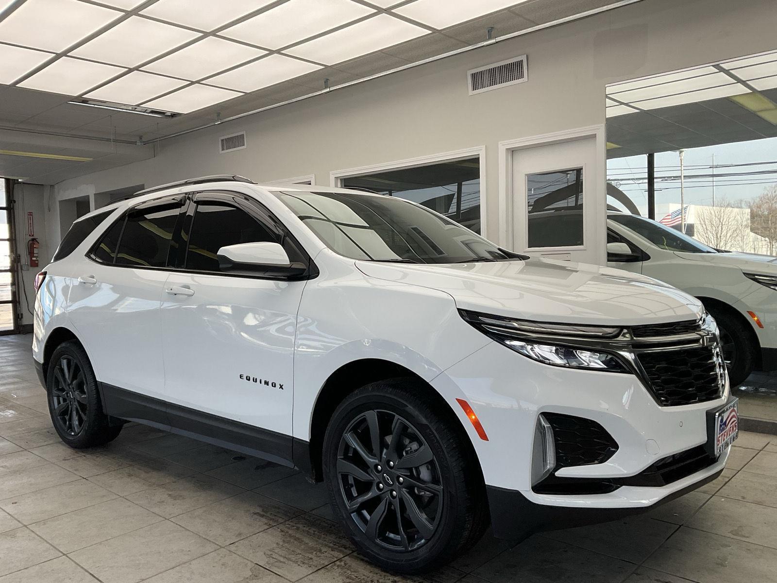 2022 Chevrolet Equinox RS's photo