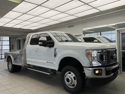 2021 Ford Super Duty F-350 DRW Lariat Truck