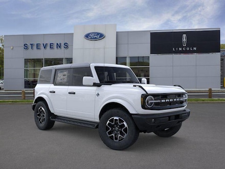 2026 Ford Bronco Outer Banks SUV