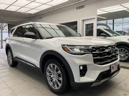 2025 Ford Explorer Active SUV