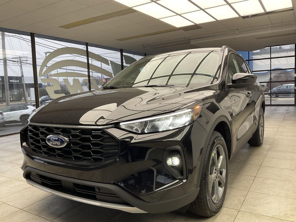 New 2026 Ford Escape Hybrid ST-Line Select SUV