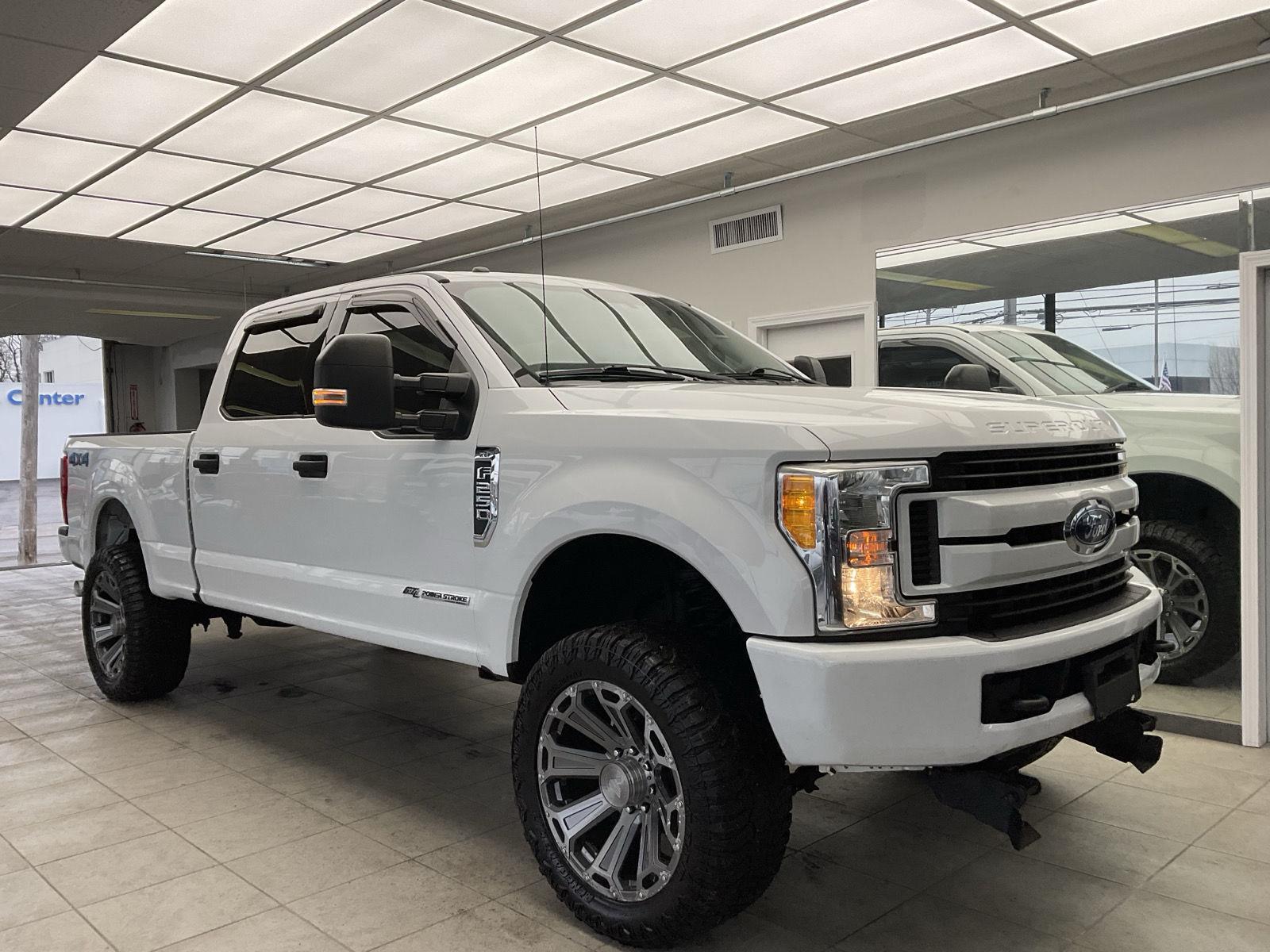 2017 Ford F-250 Super Duty XLT