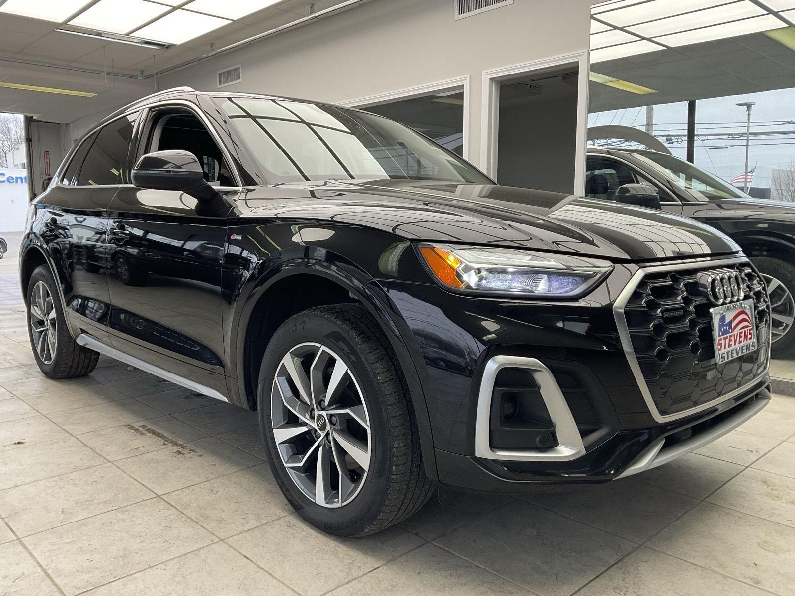 2022 Audi Q5 Premium's photo