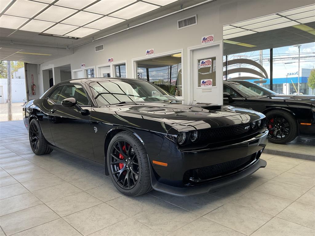 2016 Dodge Challenger SRT Hellcat's photo