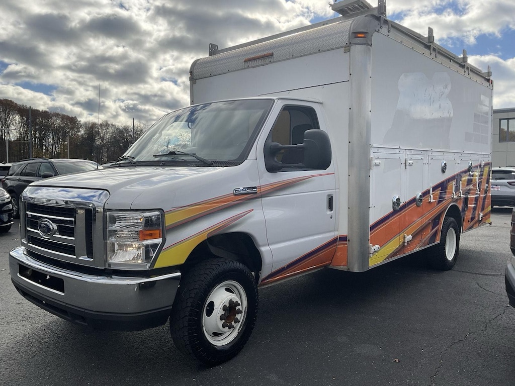 Used 2019 Ford E-Series Cutaway E-450 SD SD Chassis