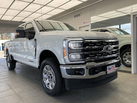 2026 Ford Super Duty F-250 Lariat Truck
