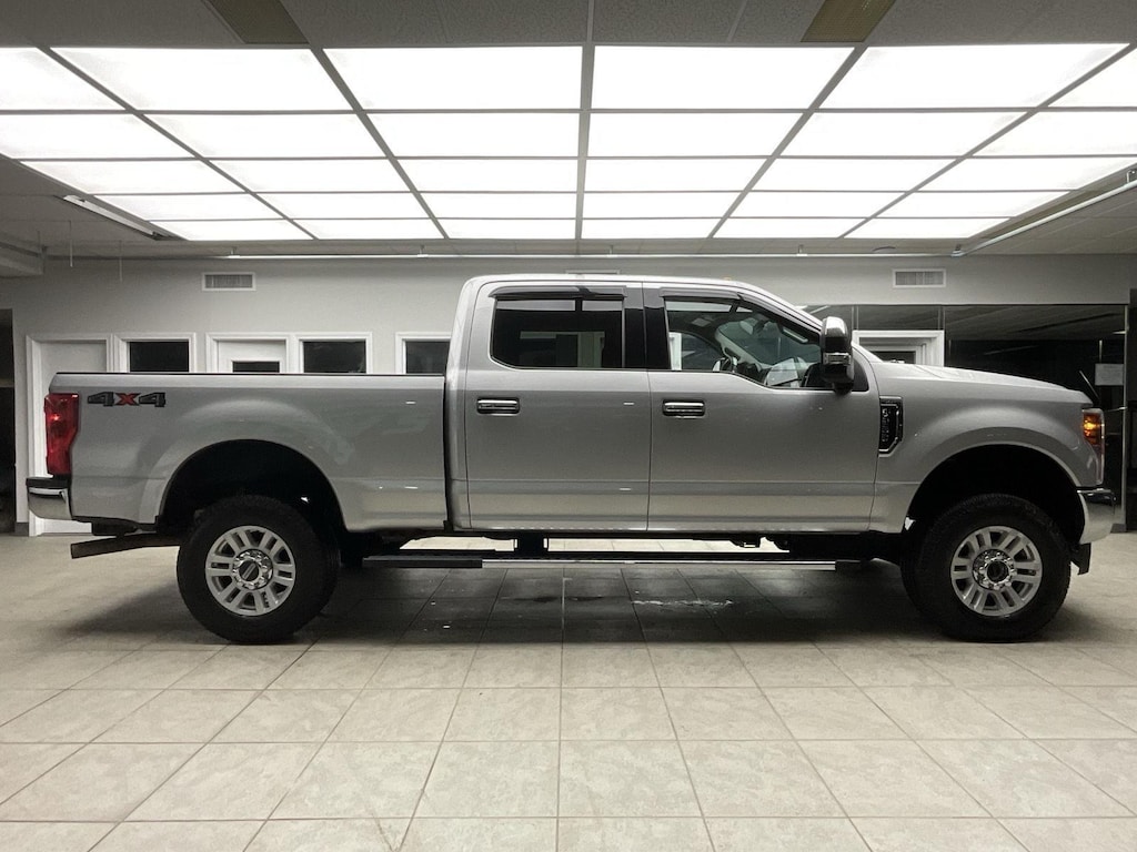 Used 2019 Ford Super Duty F-250 SRW XLT Truck