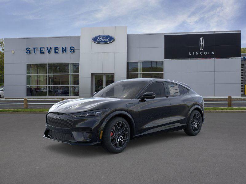 2025 Ford Mustang Mach-E GT photo 2