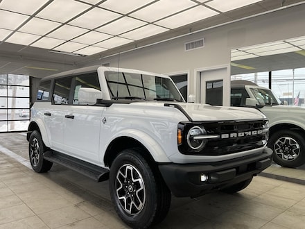 2026 Ford Bronco Outer Banks SUV