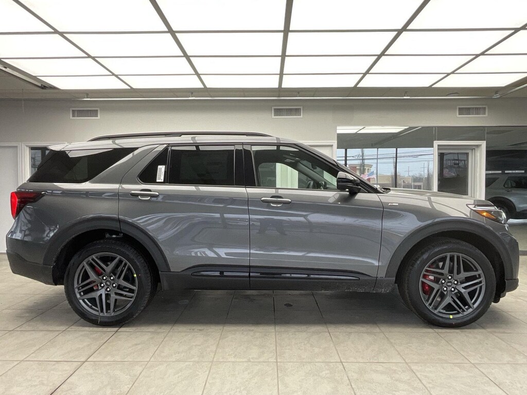 New 2026 Ford Explorer ST-Line SUV