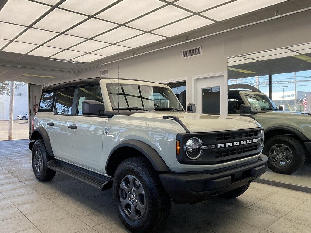 2026 Ford Bronco Big Bend photo 2