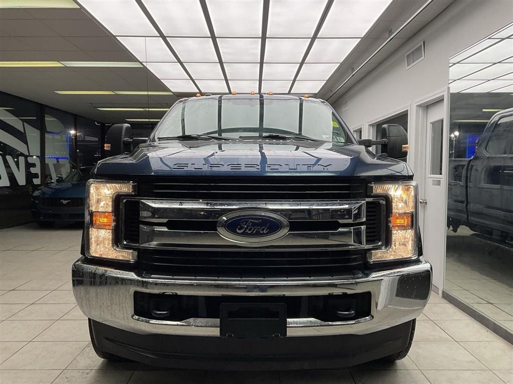 2019 Ford F-250 XL photo 2
