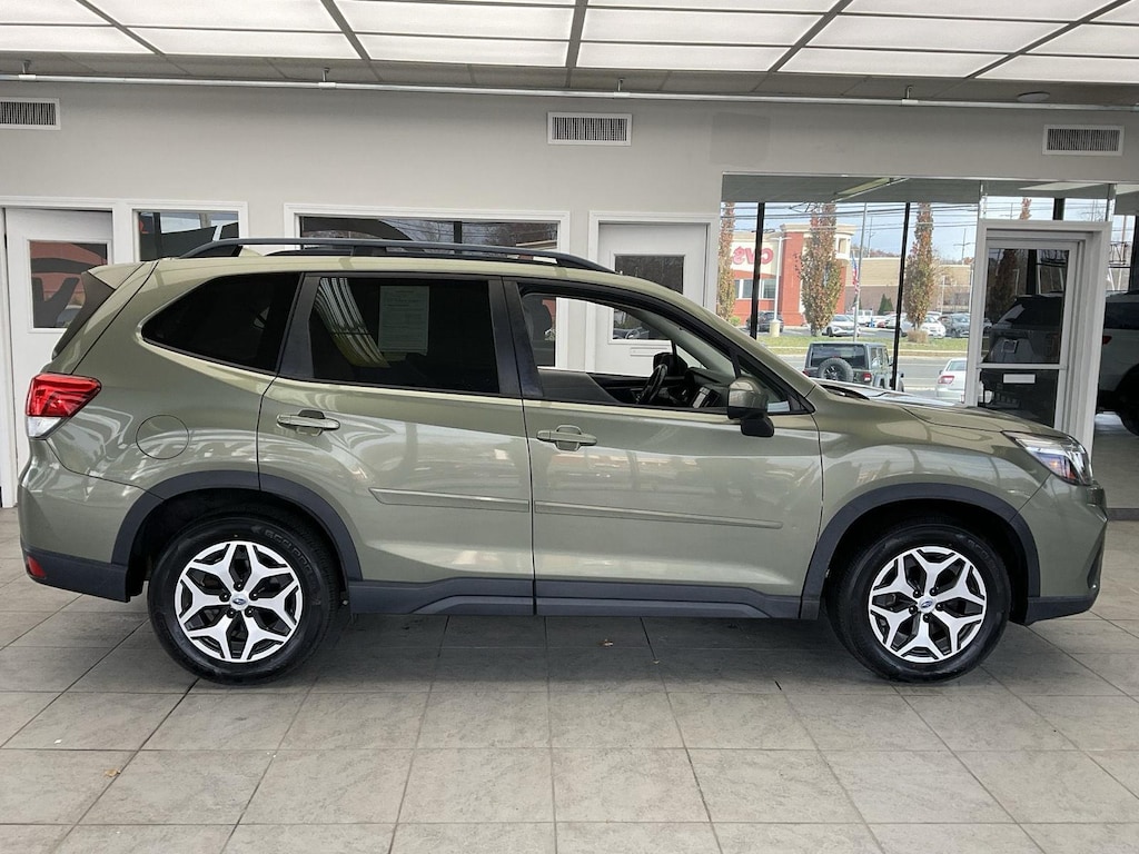 Used 2019 Subaru Forester Premium SUV