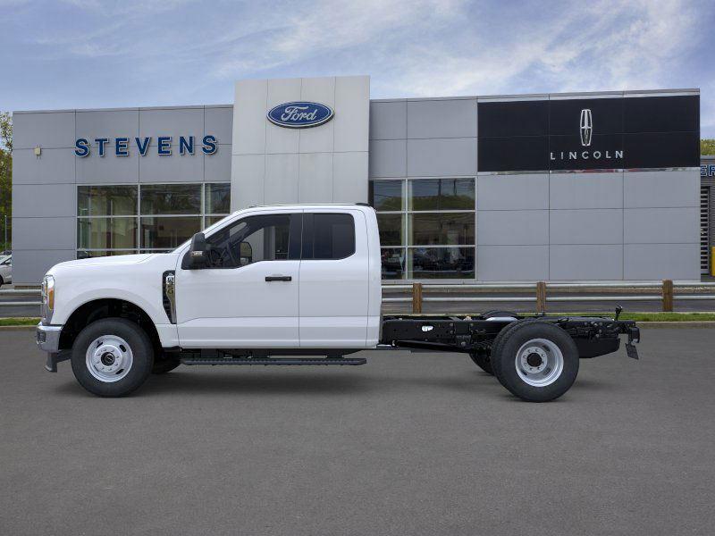 2026 Ford F-350 XL photo 4