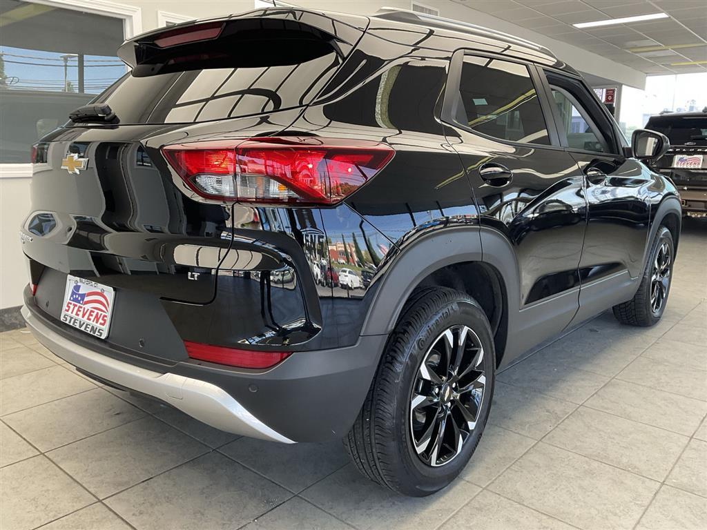 2022 Chevrolet Trailblazer LT photo 3
