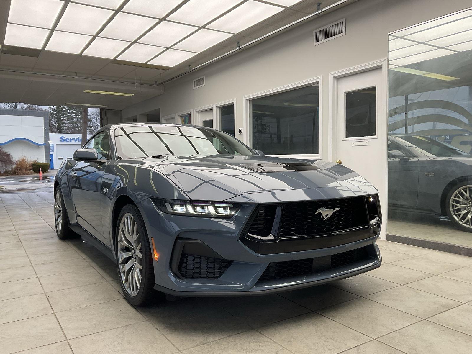 [GROVE]★22FW HELEN MUSTANG New 2025 Ford Mustang For Sale at Newins Bay Shore Ford Inc