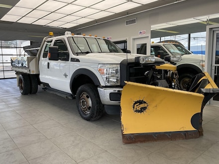 2016 Ford Super Duty F-350 DRW XL Truck