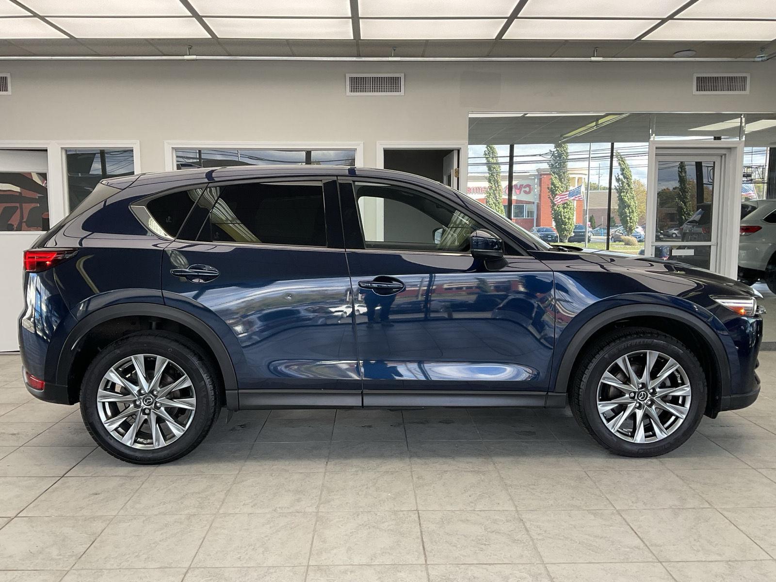 2019 Mazda CX-5 Signature photo 4