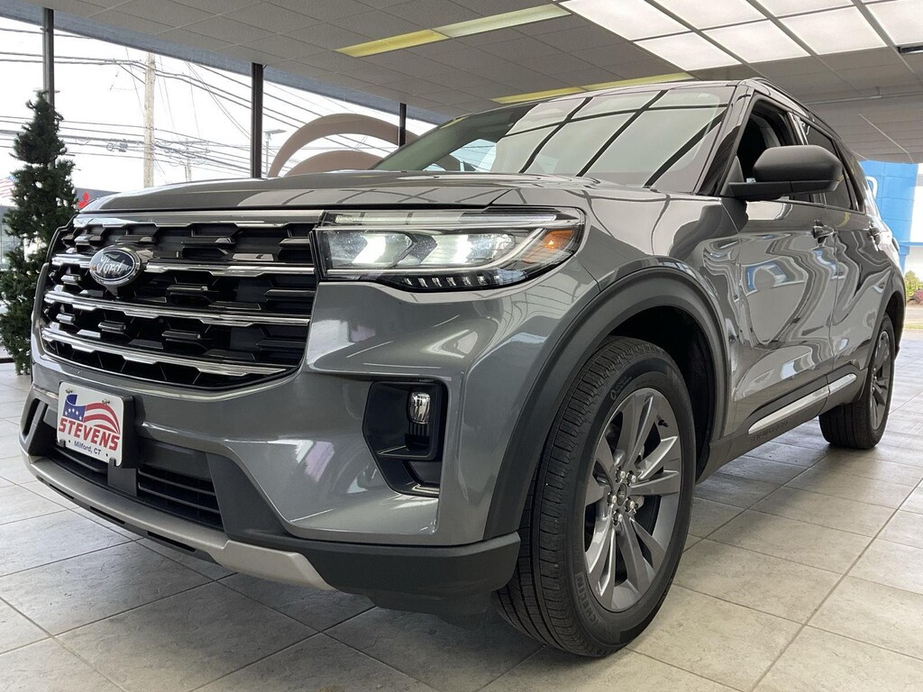 Used 2025 Ford Explorer Active SUV