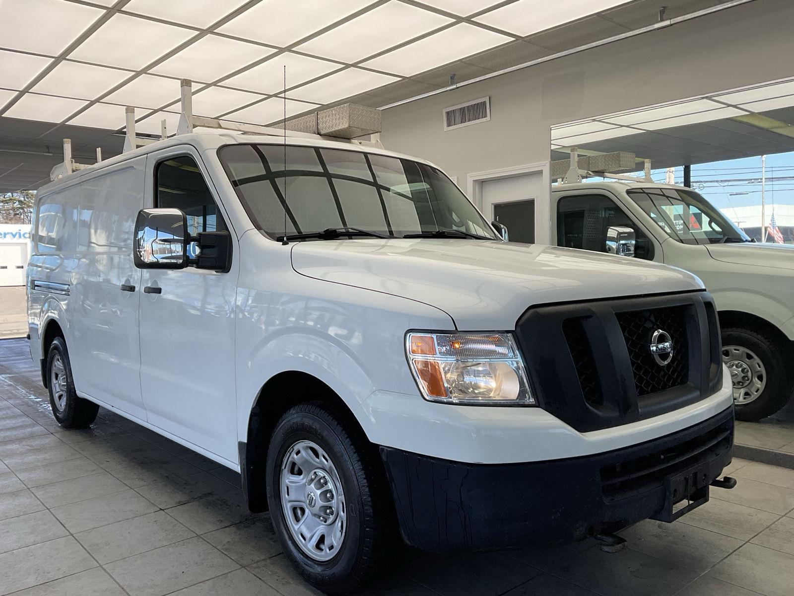 2015 Nissan NV Cargo SV's photo