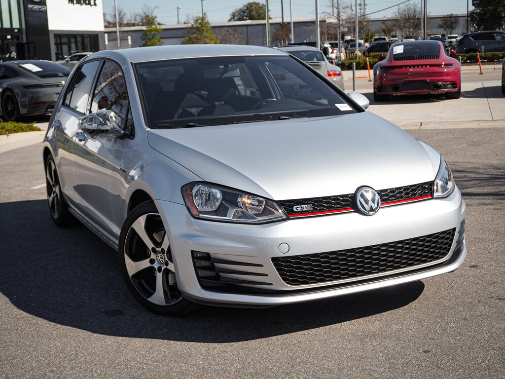 Used 2016 Volkswagen Golf GTI SE Hatchback