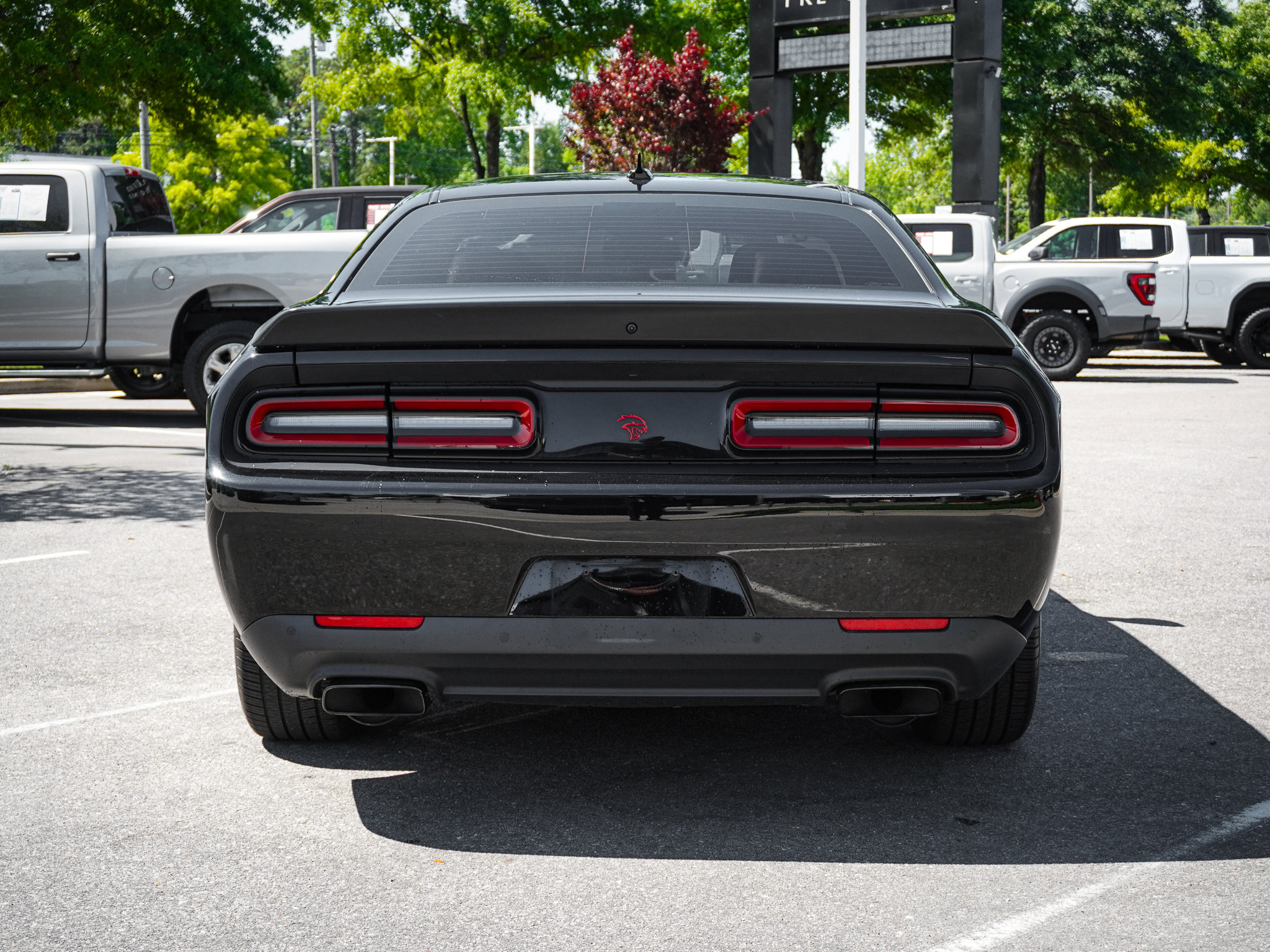 2016 Dodge Challenger SRT Hellcat photo 6
