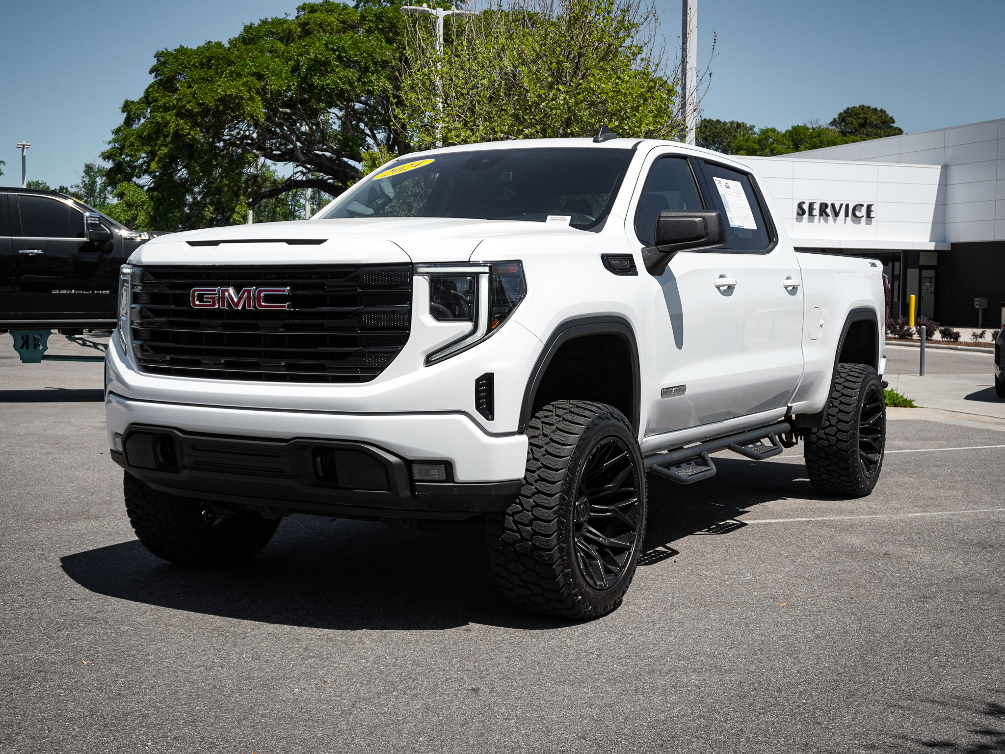 2024 GMC Sierra 1500 Elevation photo 2