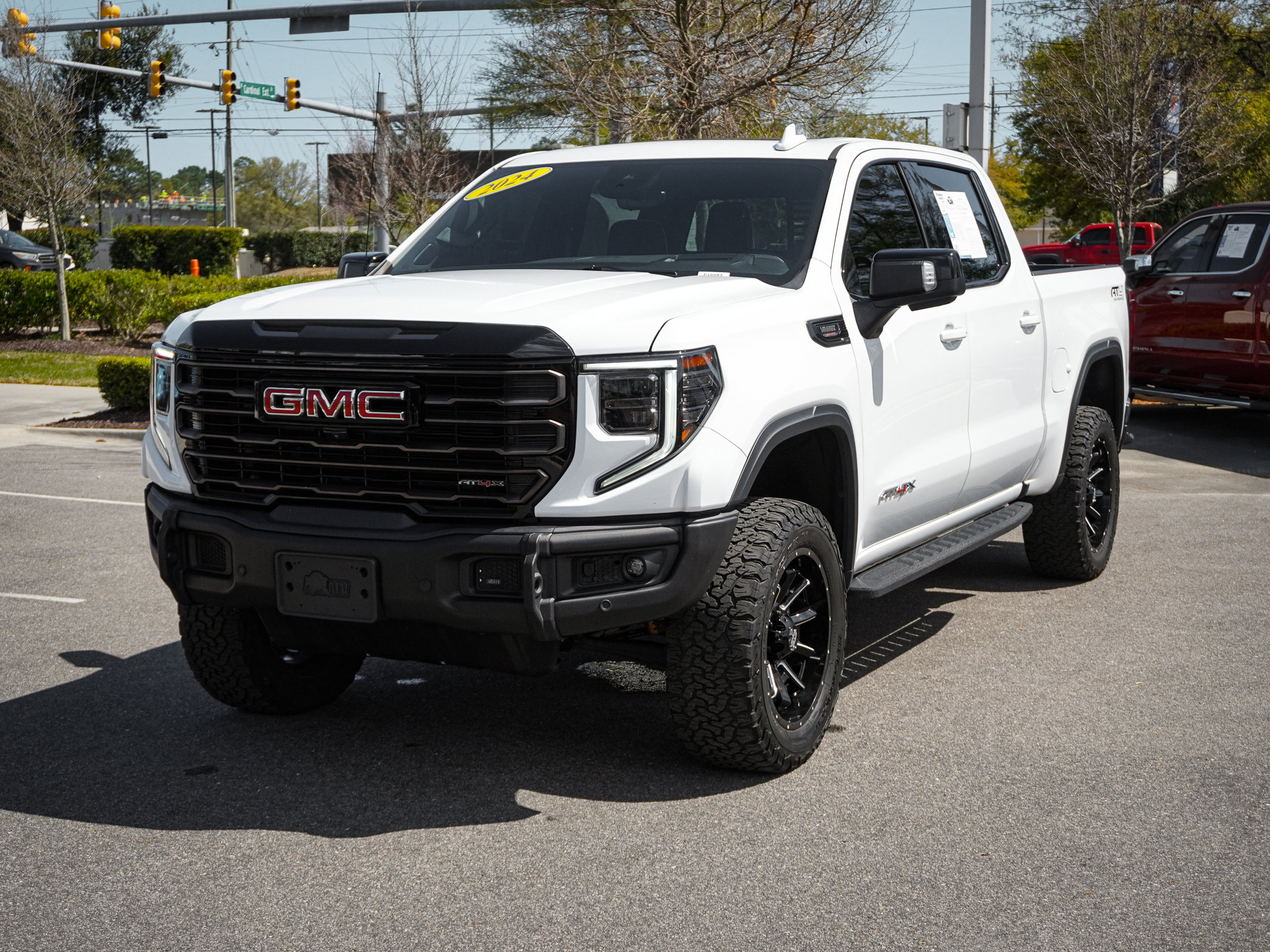 2024 GMC Sierra 1500 AT4X photo 2