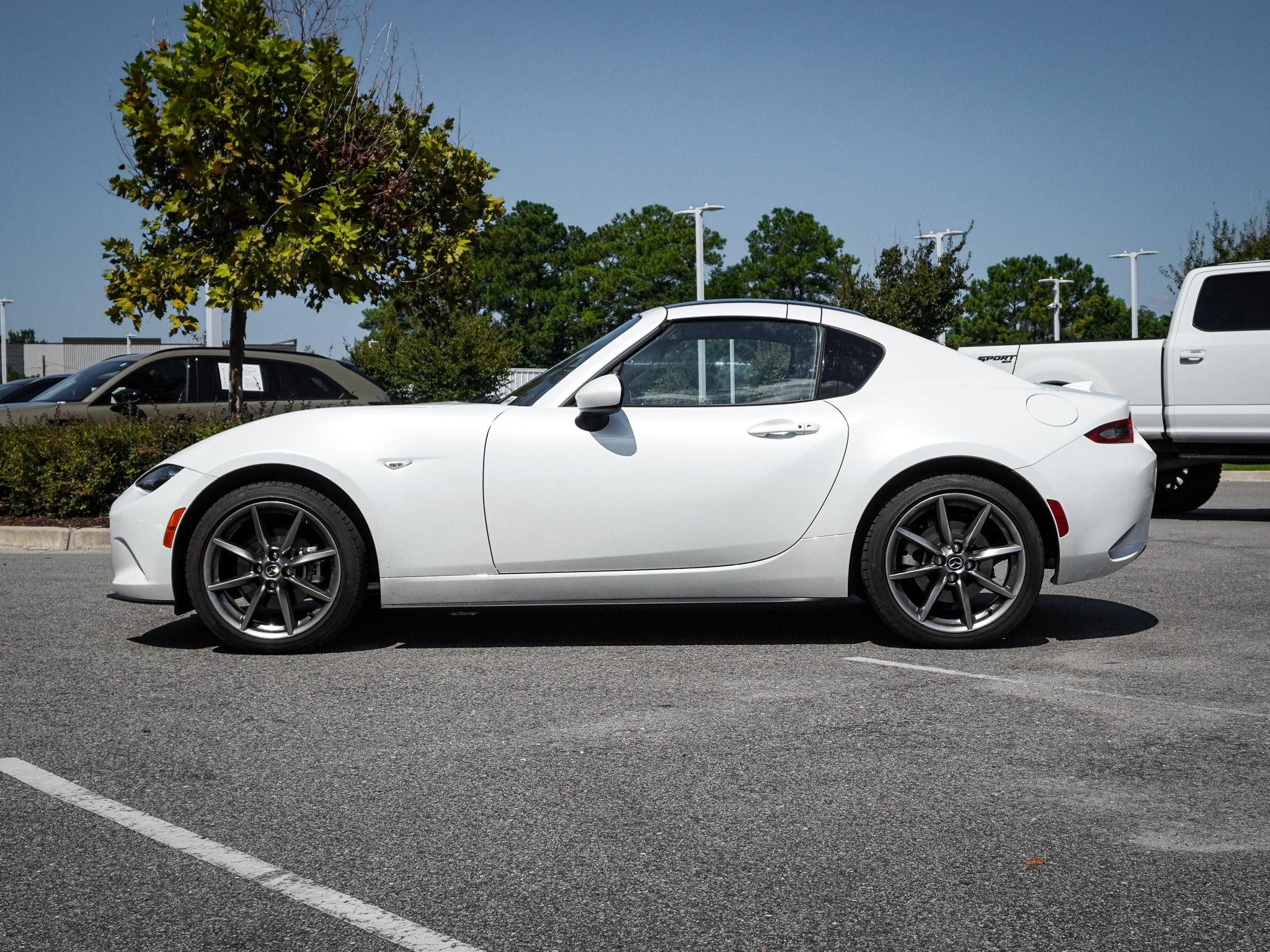 Mazda MX-5 Miata RF Grand Touring