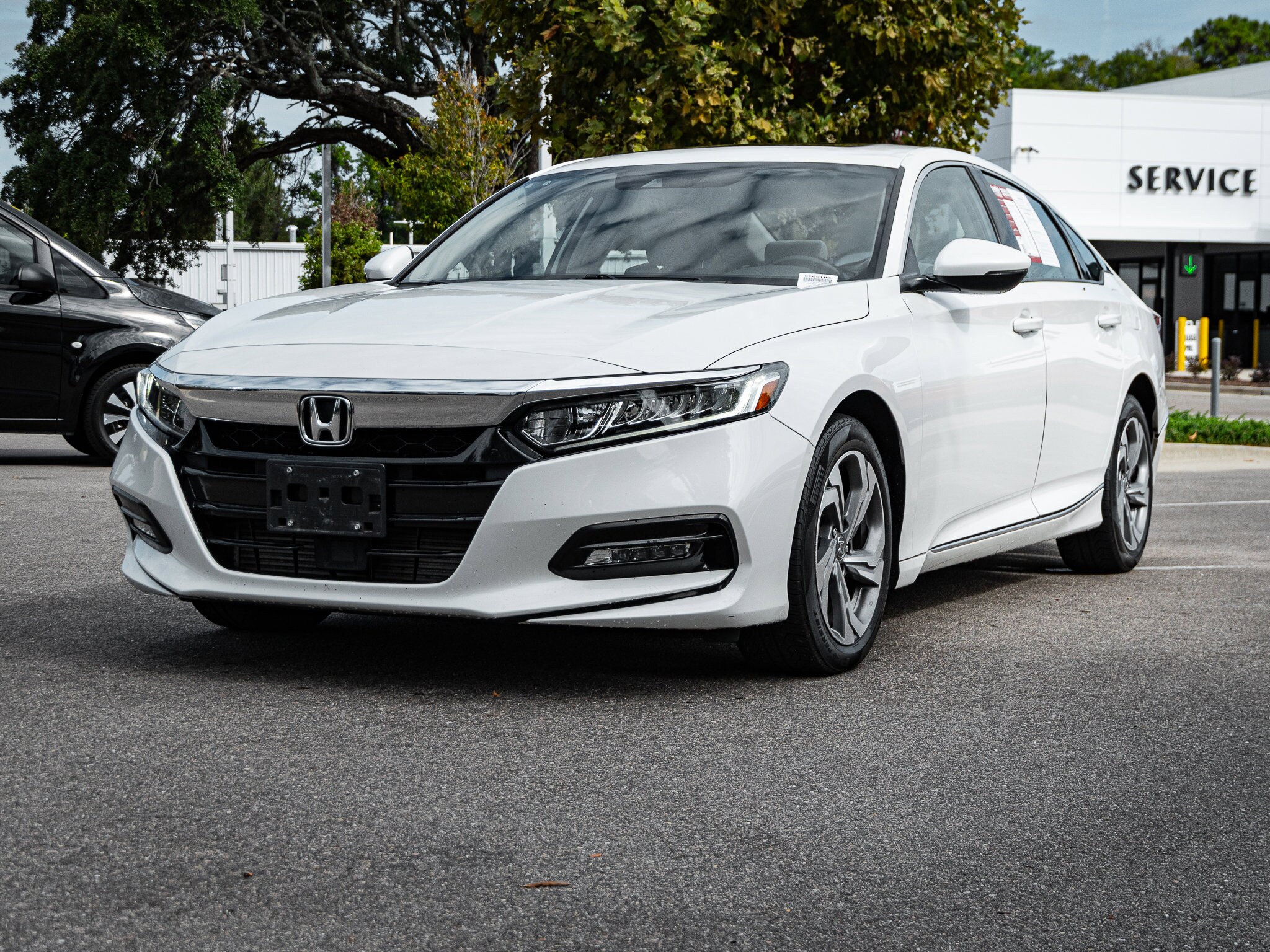 2020 Honda Accord EX-L photo 2