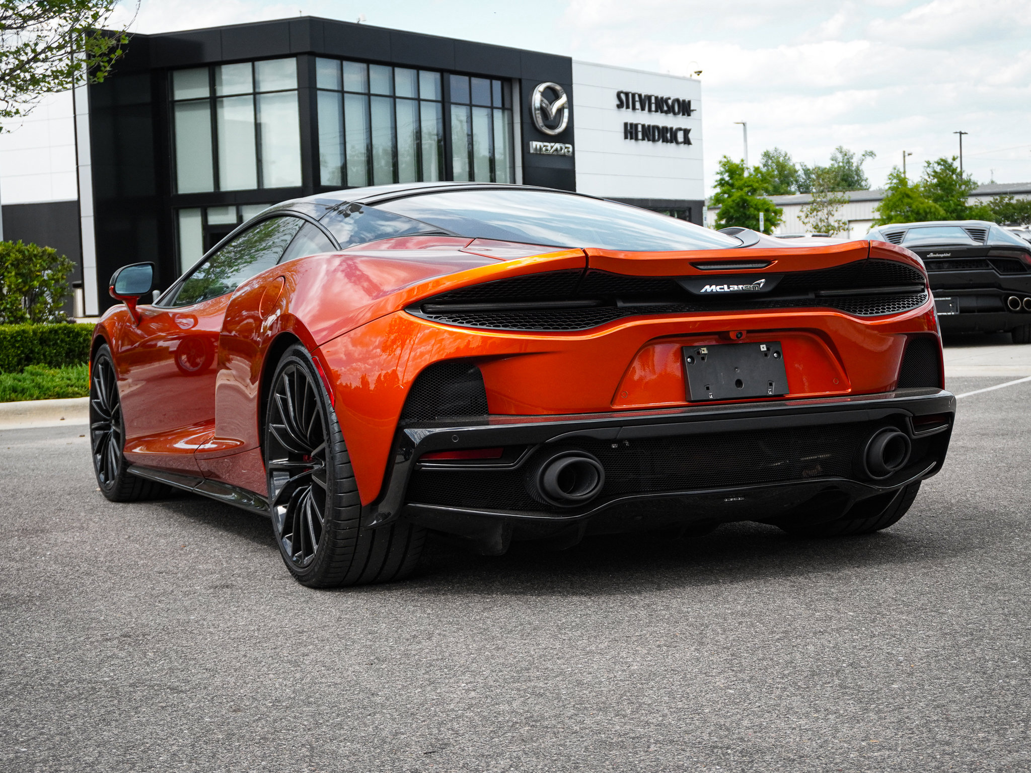 2022 Mclaren GT photo 3