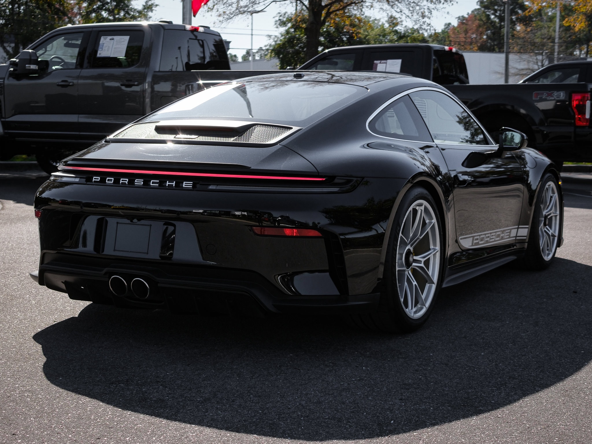 2026 Porsche 911 GT3 w/Touring Package photo 3