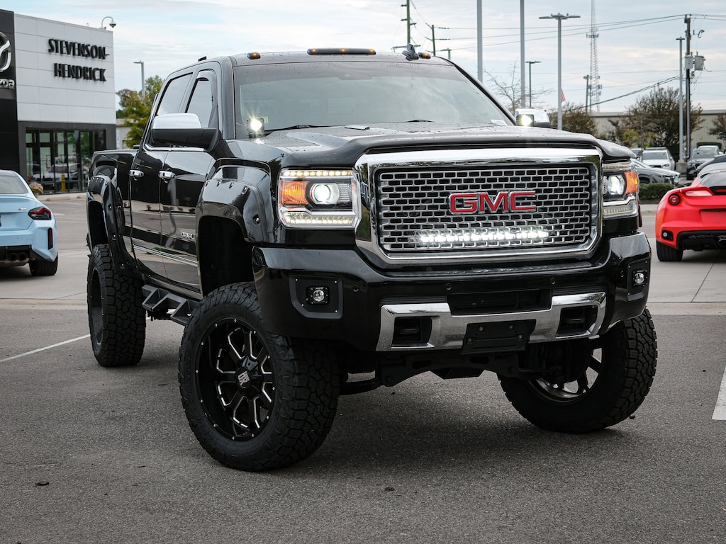 Used 2016 GMC Sierra 2500HD Denali Pickup