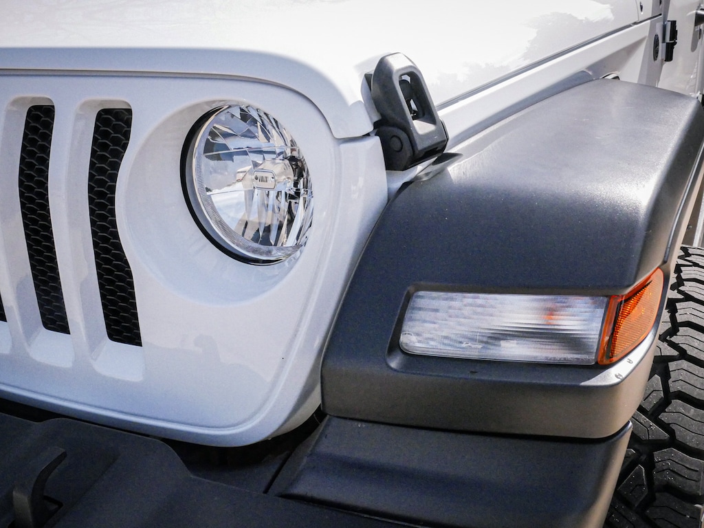 Used 2022 Jeep Wrangler Unlimited Sport Convertible