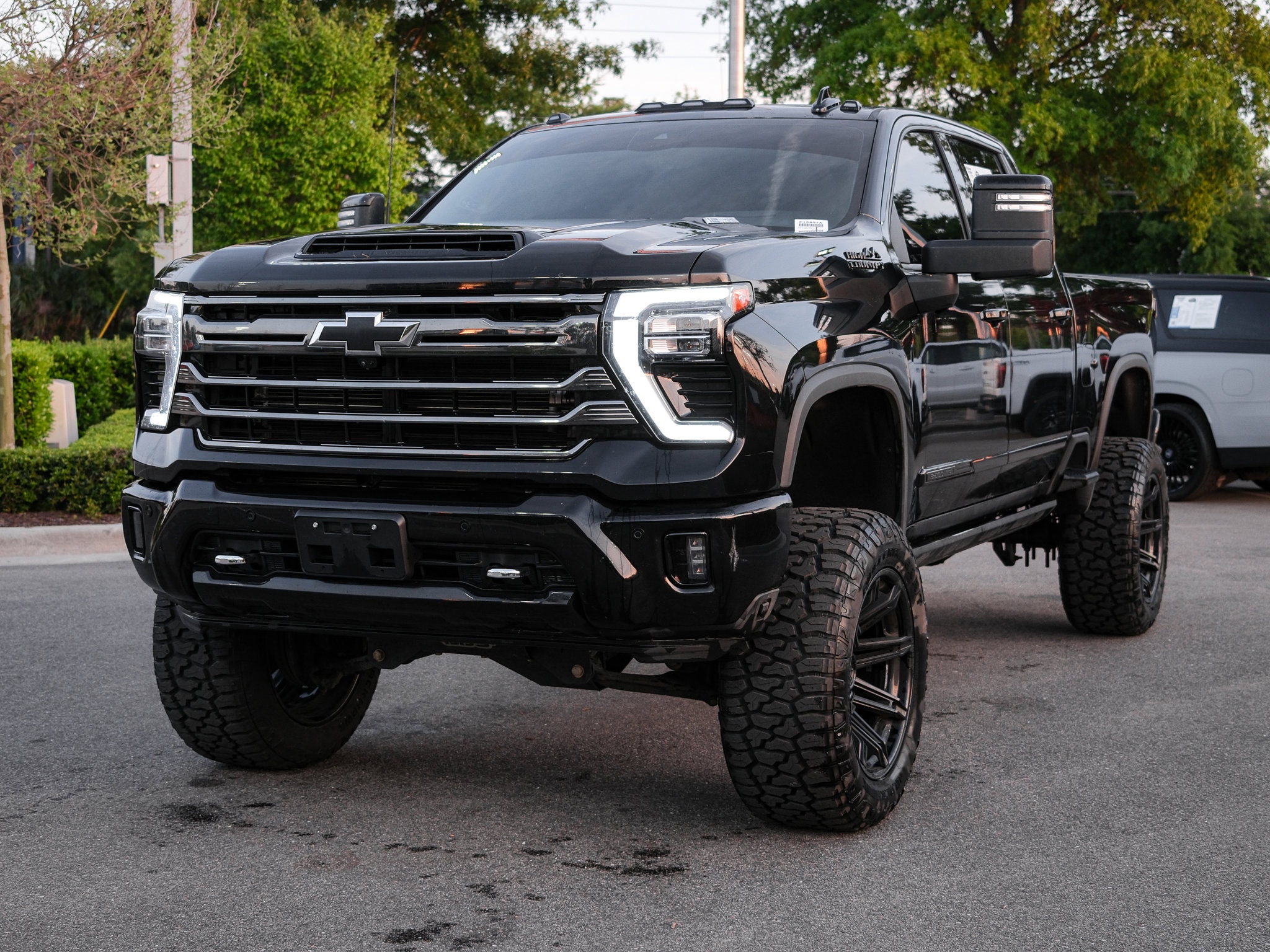 2024 Chevrolet Silverado 3500HD High Country photo 6