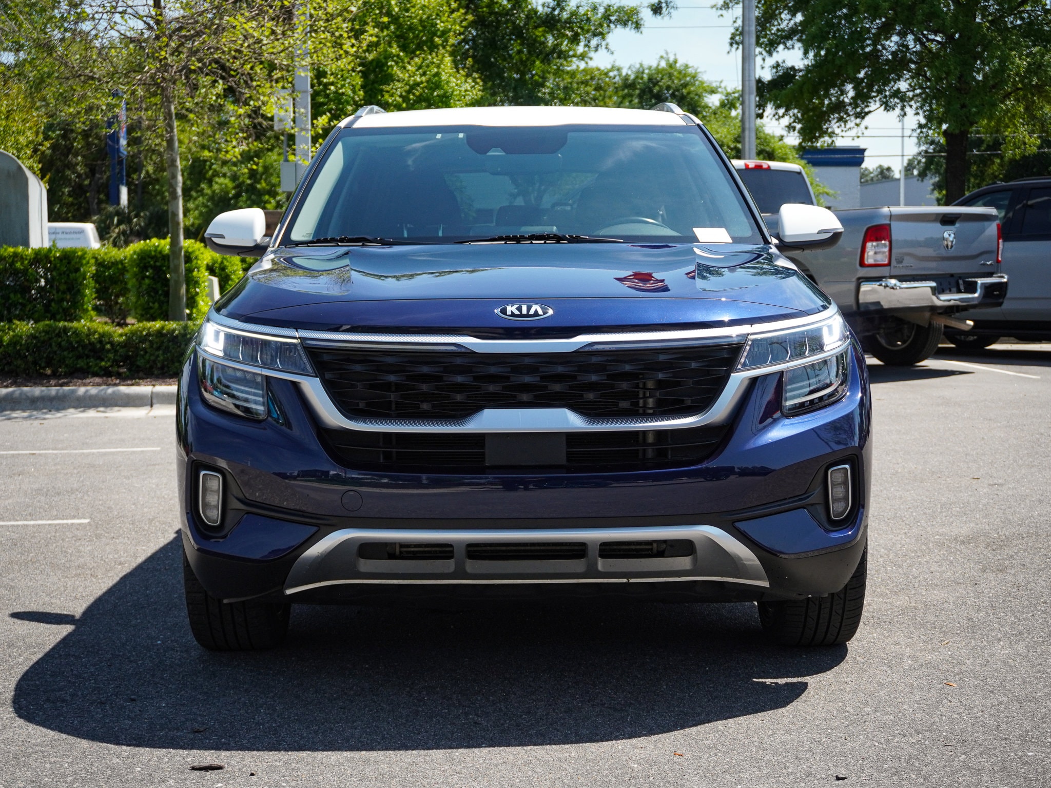 2021 Kia Seltos SX photo 2