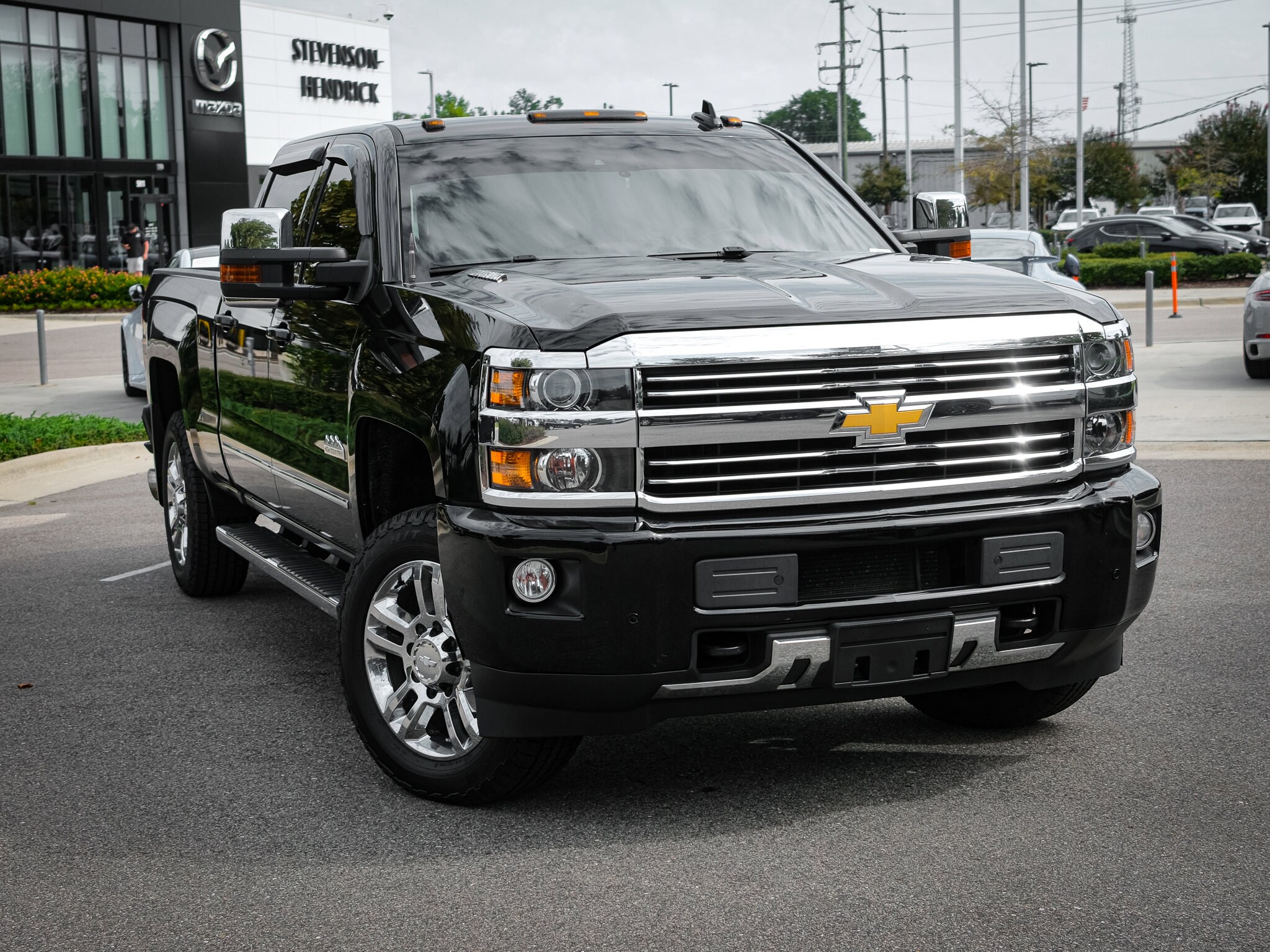 2016 Chevrolet Silverado 2500HD High Country photo 2