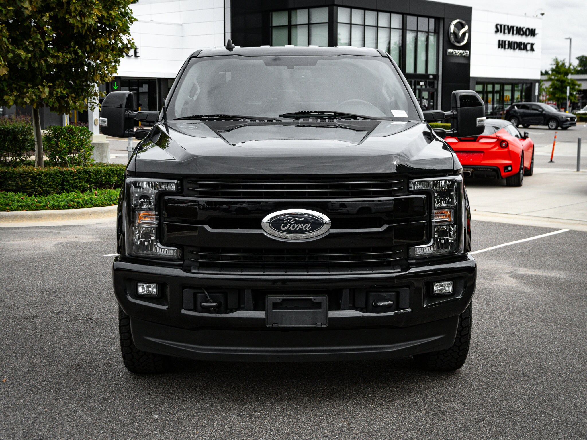 2019 Ford F-350 Lariat photo 2