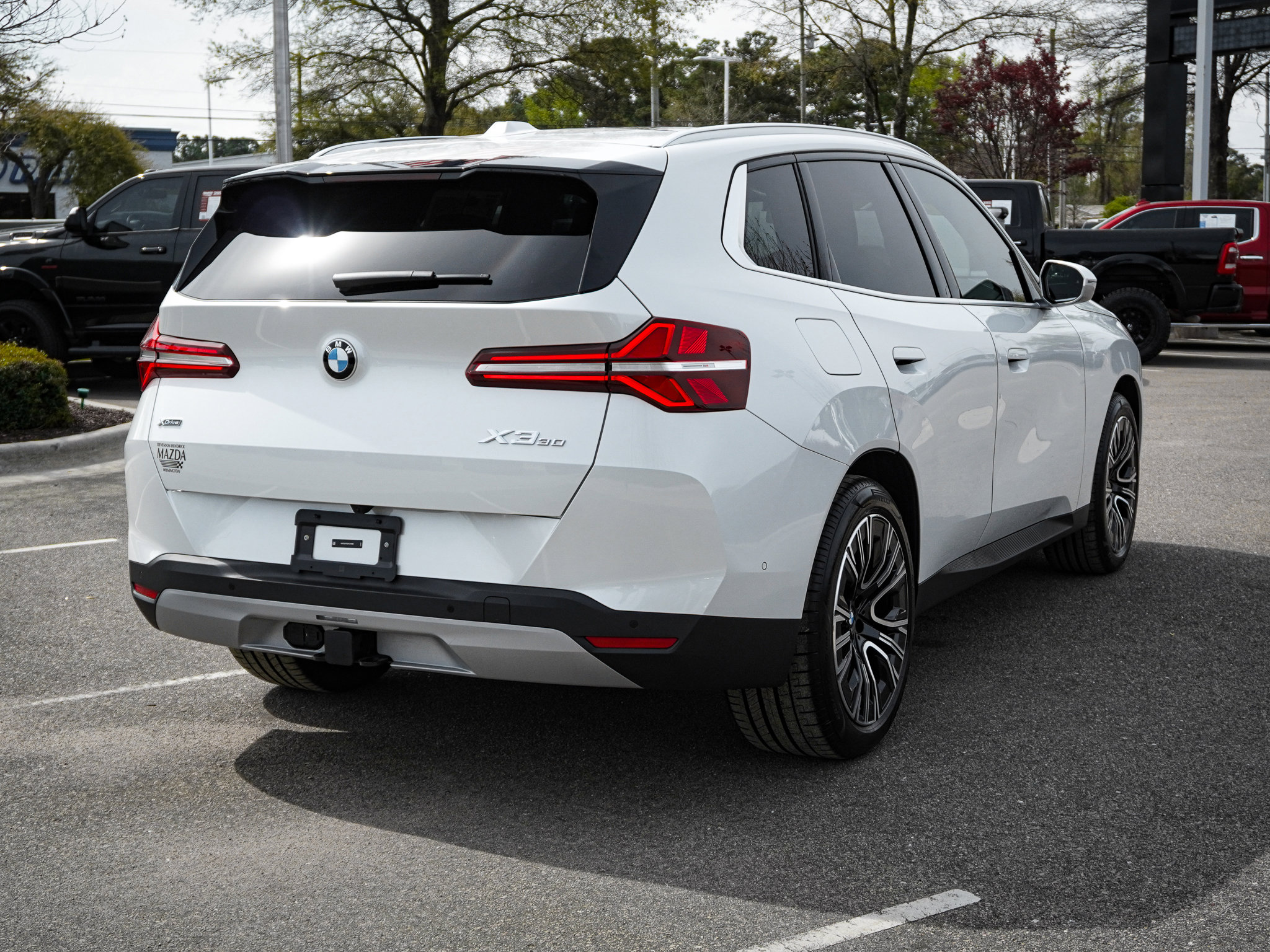 2025 BMW X3 30 xDrive photo 3