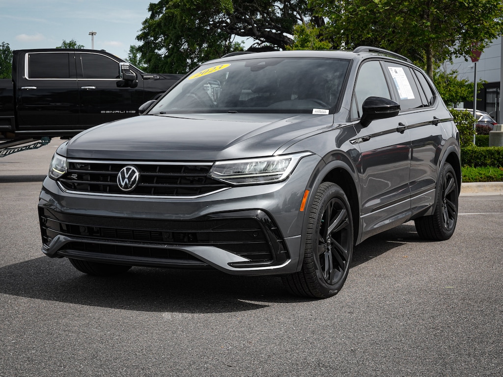 Used 2023 Volkswagen Tiguan SE R-Line Black SUV