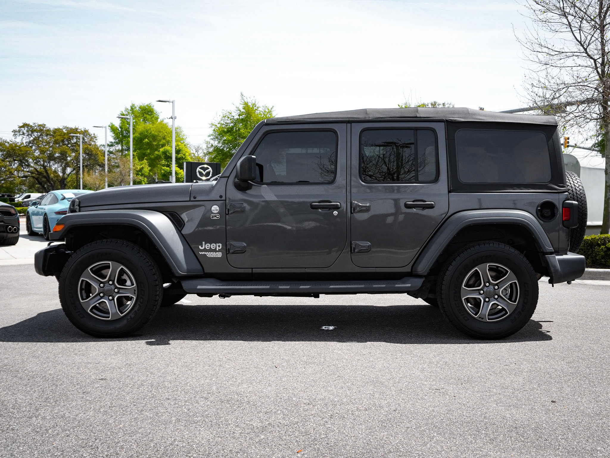 2018 Jeep Wrangler Unlimited Sport S photo 5