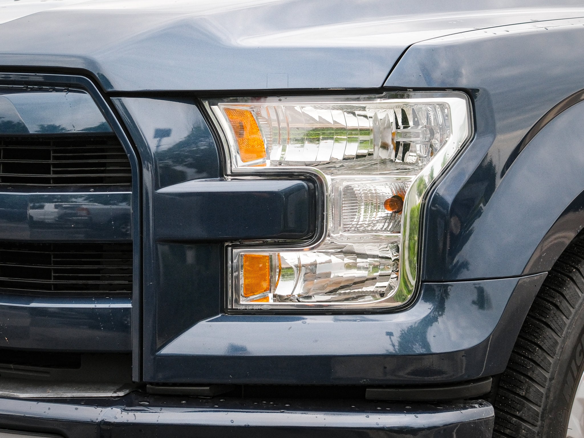 2015 Ford F-150 XLT photo 4