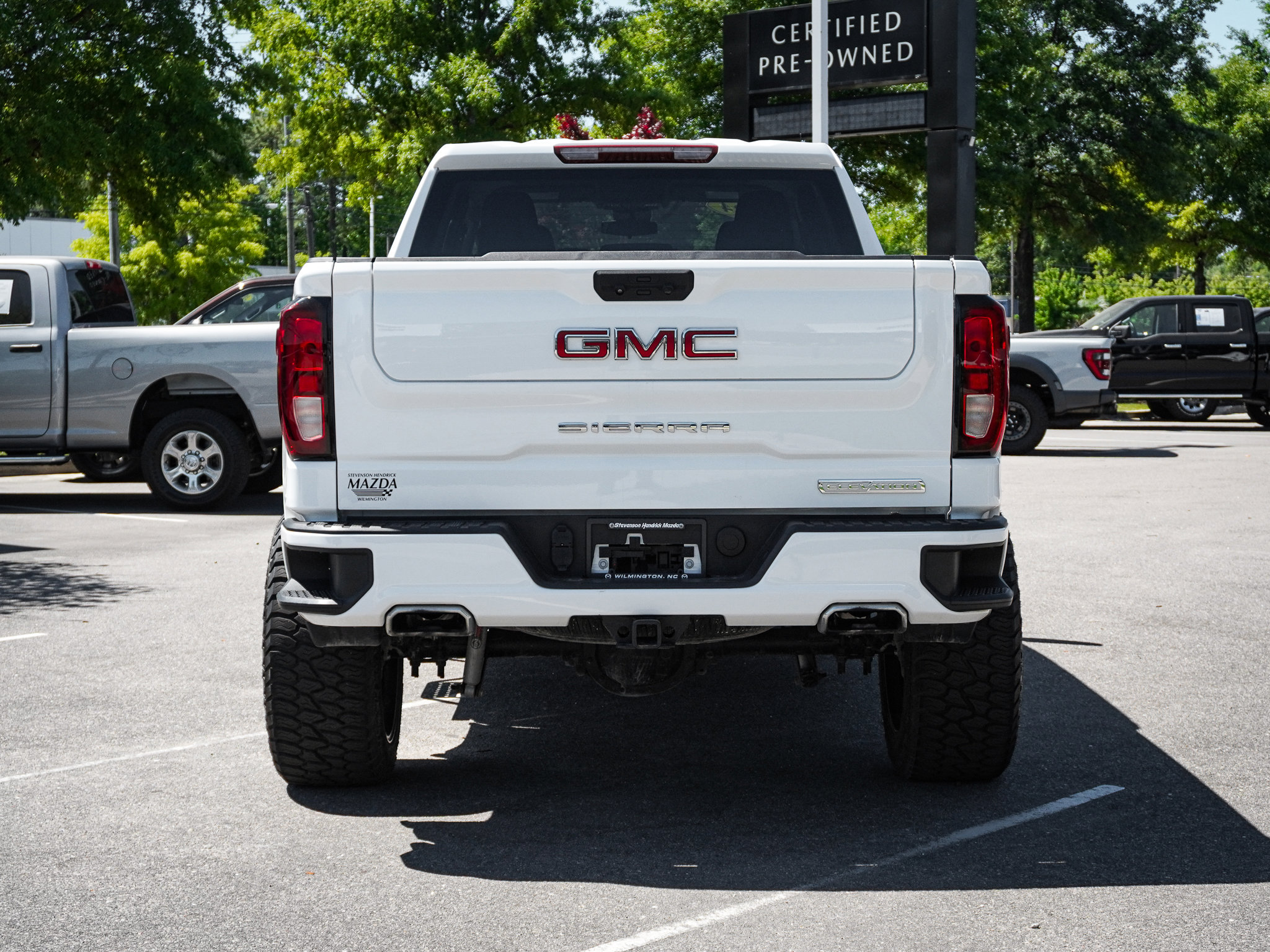 2024 GMC Sierra 1500 Elevation photo 5